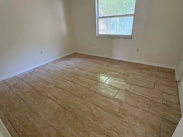 7611 Jenner Ave — Photo 10
