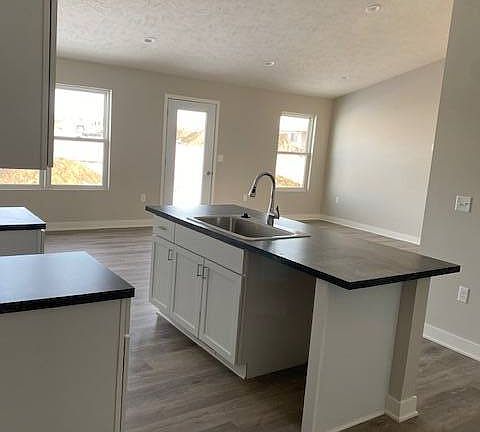 4th image of 309 Cottage Park Dr
