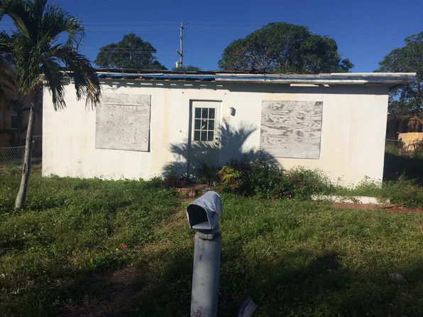 623 South Pne, Lake Worth, FL 33460