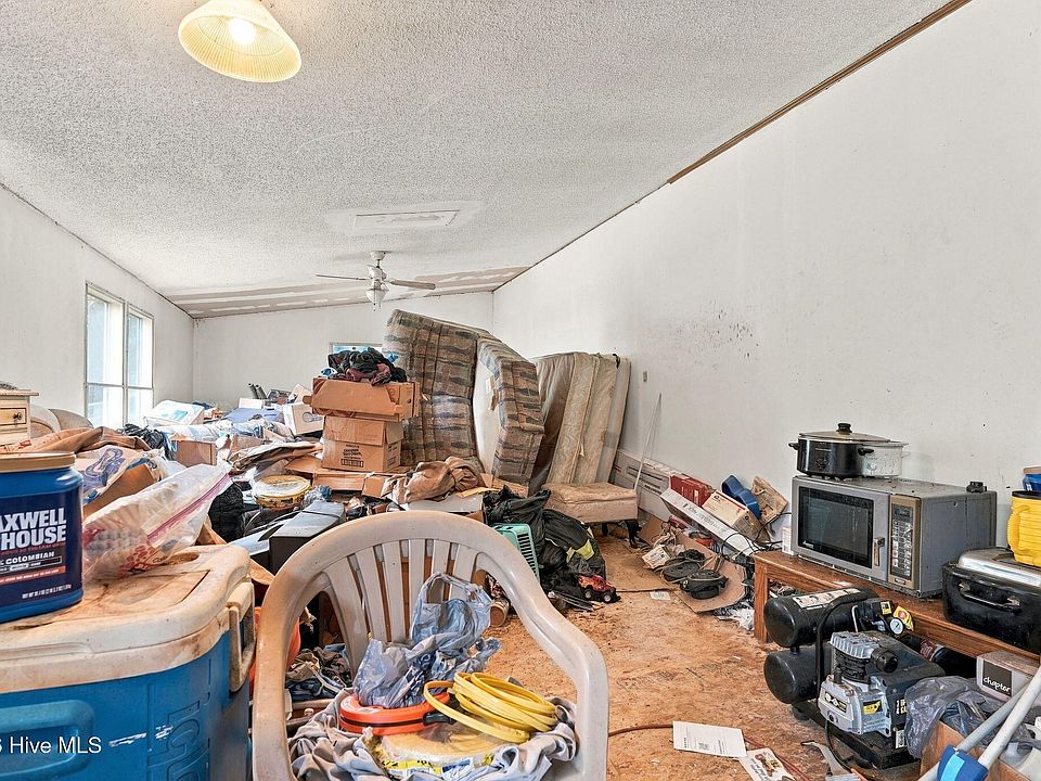16th image of 146 Birch Drive