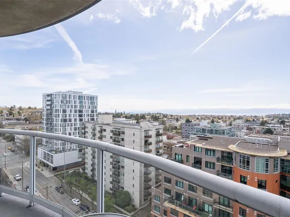 1020 View St #1401, Victoria, BC V8V 4Y4