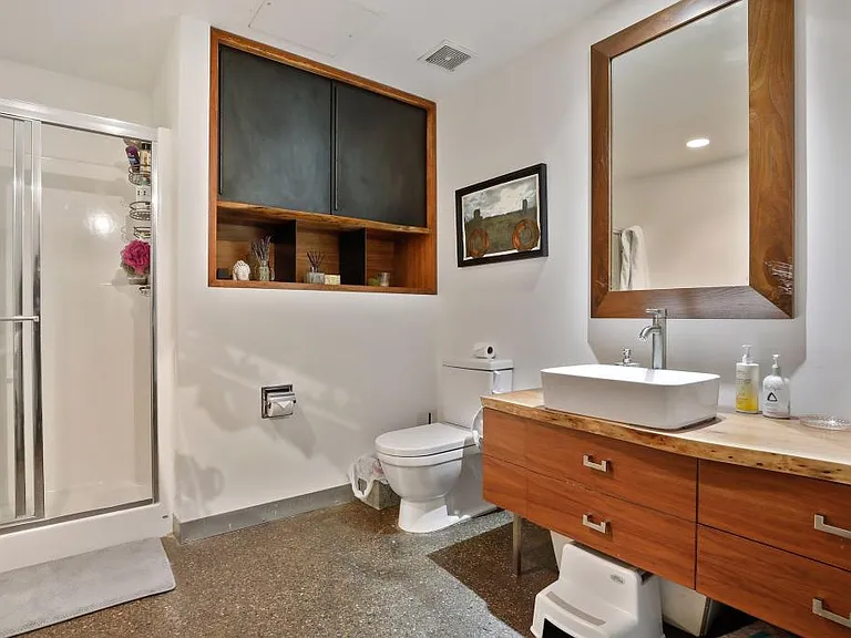 700 Washington Ave N #212 — Photo 11
