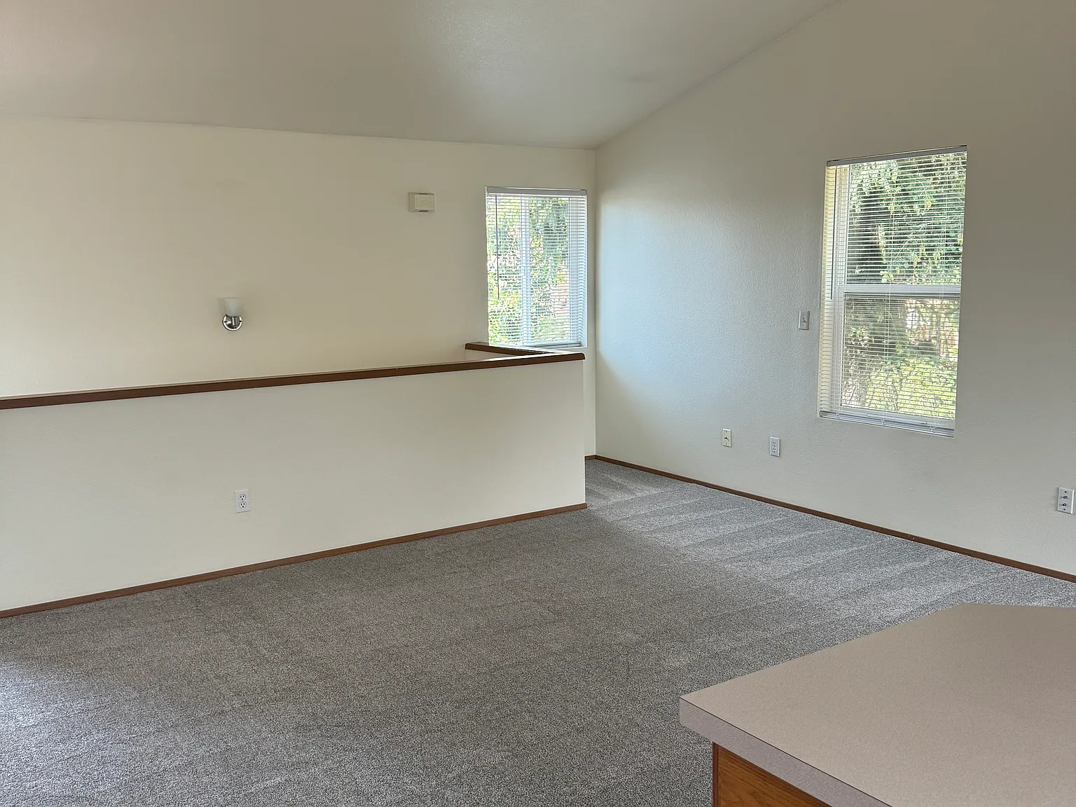 2 bed, 850 sqft, $1,975 — Photo 4
