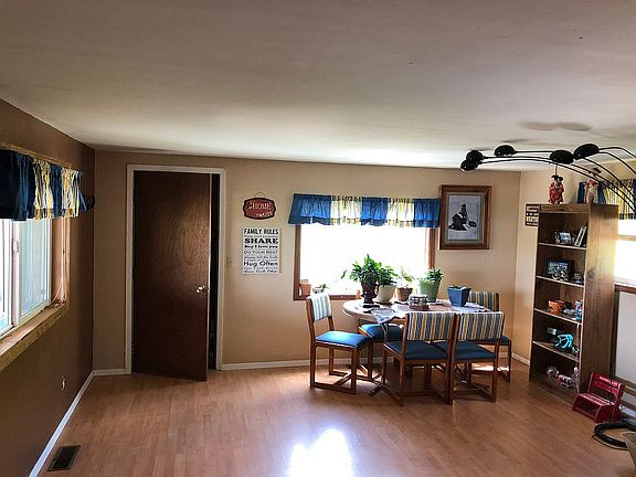 Newly painted dining room 