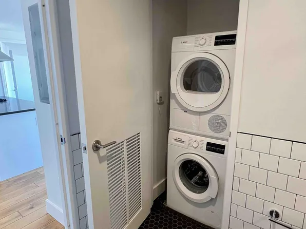 504 Myrtle Avenue image 10 of 23