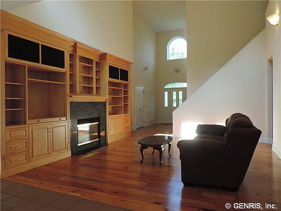 4th image of 136 Aspen Look Dr