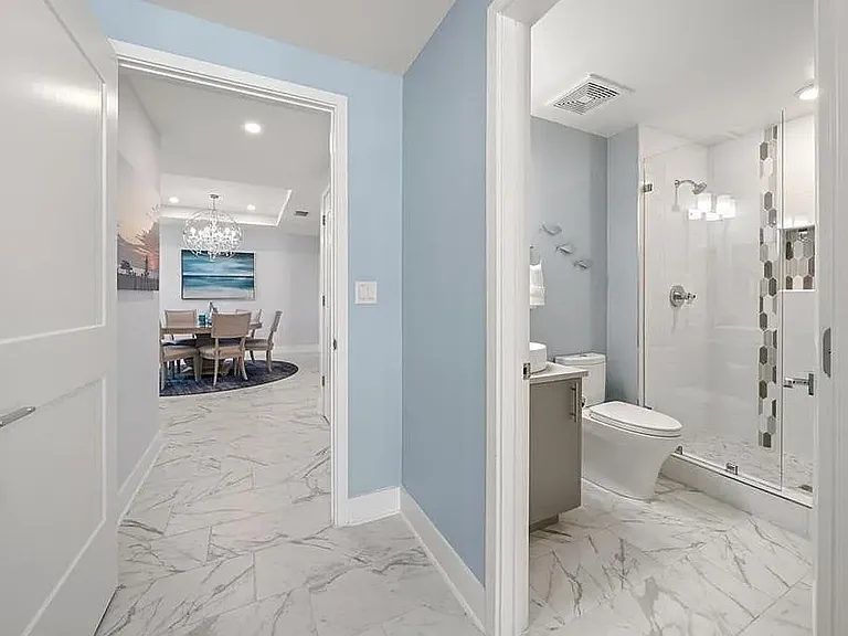15 Avalon St #704 — Photo 27