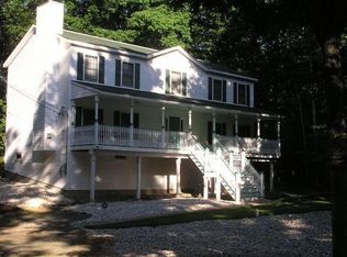 312 Sawkill Rd, Milford, PA 18337
