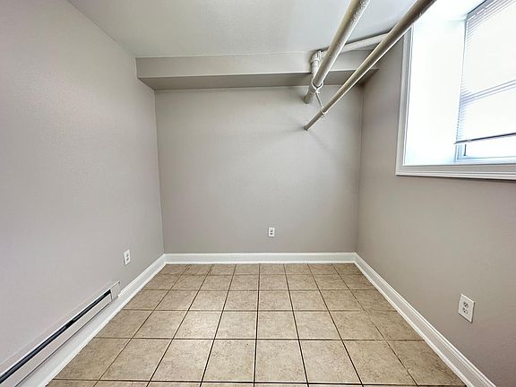 3rd image of 943 Pavonia Ave #21E