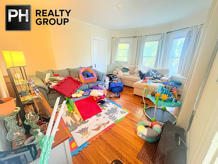 33 Williams St #1 — Photo 4