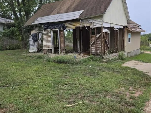 103 & 111 E Main St, Centerville, KS 66014