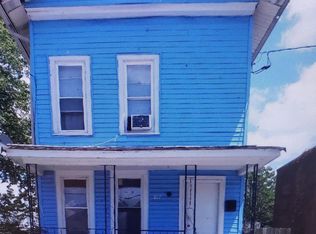 1017 44th St NE, Washington, DC 20019