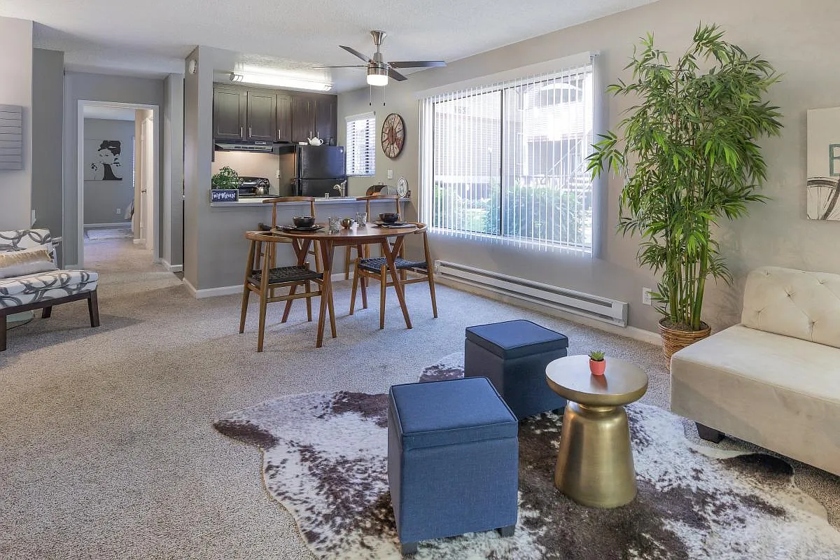 Building Photo - Woodchase Apartment Homes