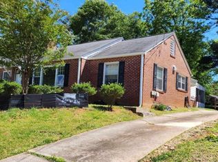 385 Johnson Ferry Rd NE, Sandy Springs, GA 30328