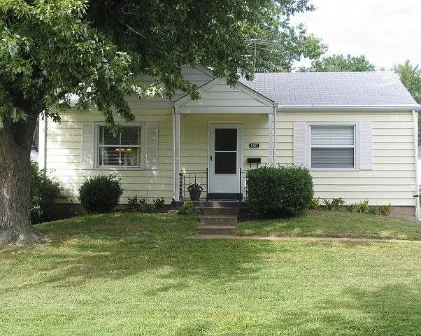 9437 Kathlyn Dr photo 1