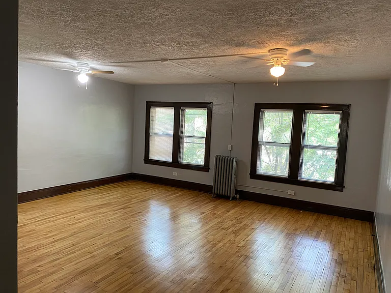 Belle Apartments — Photo 10