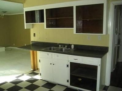 3rd image of 410 Harpeth Dr
