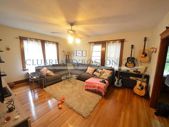 4th image of 8 Oliva Rd #2