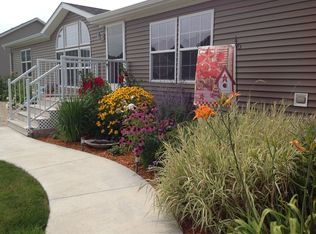 2523 Kylie Ann Rd, Decorah, IA 52101