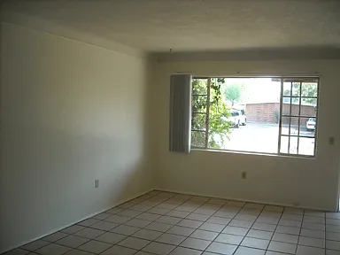 2704 E Water St — Photo 7