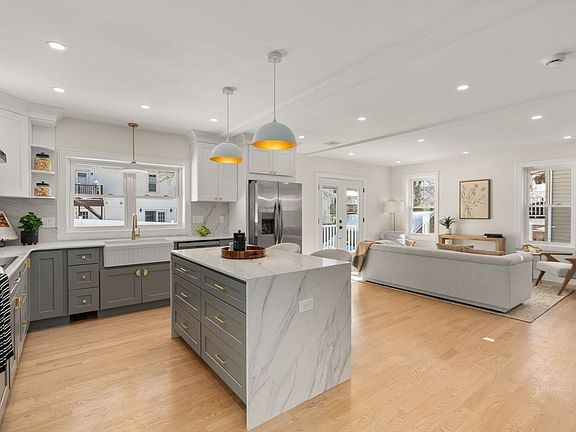 2nd image of 22 Morton St #22