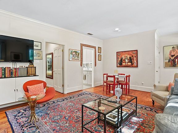 5th image of 519 Tattnall St