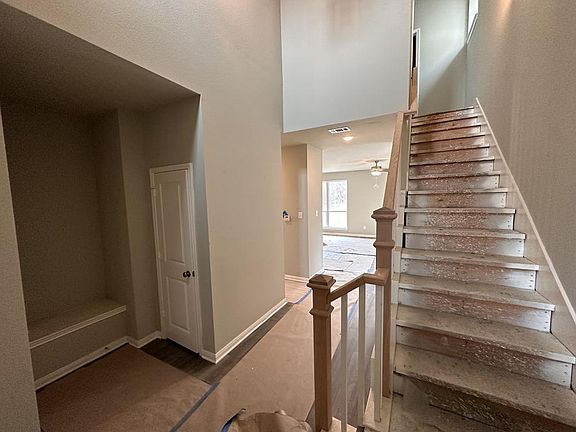4th image of 1621 Elise Ave