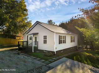 2505 Buffat Mill Rd, Knoxville, TN 37917