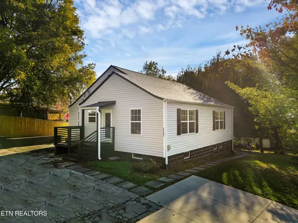 2505 Buffat Mill Rd, Knoxville, TN 37917