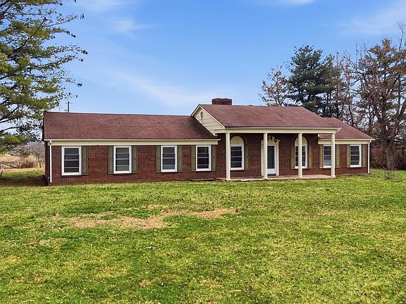 3rd image of 2207 Stanford Rd