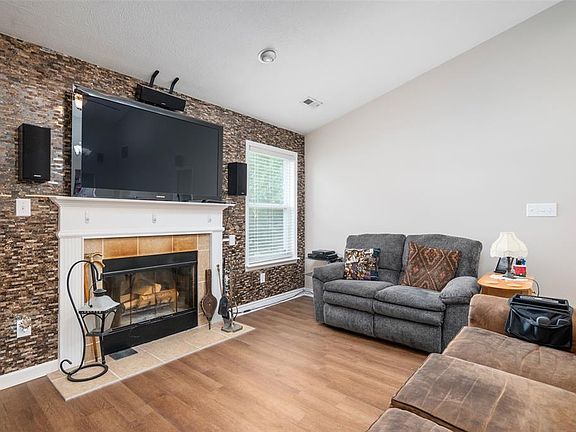 4th image of 7324 Ponderosa Pines Ln