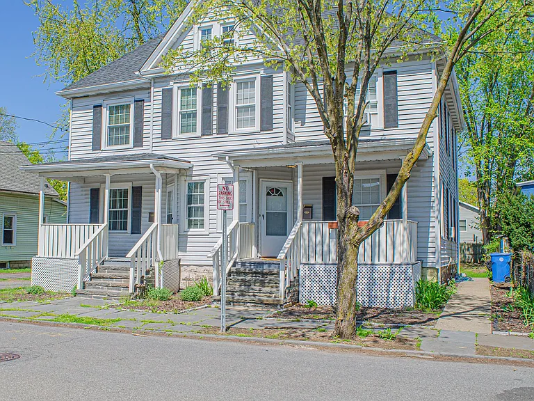 14 Brown Ave — Photo 1