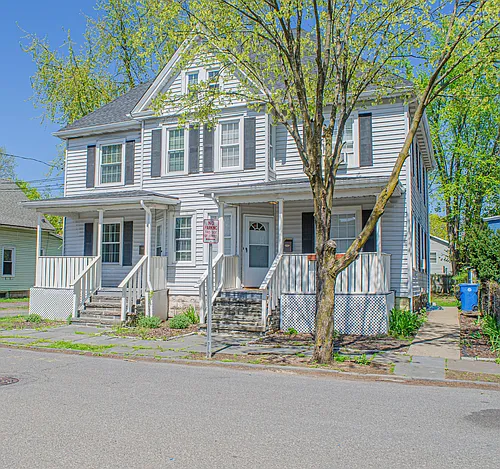 14 Brown Ave Photo 1