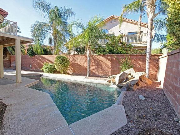 3rd image of 844 W Annandale Way