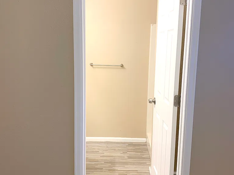 1700 Erin Ct #B — Photo 26