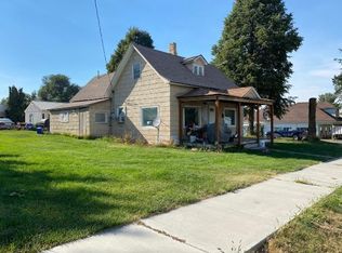 204 S 3rd St, Almira, WA 99103