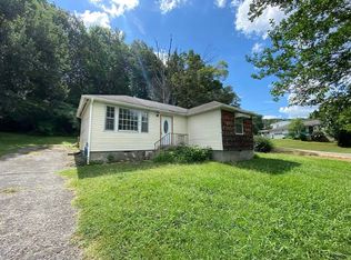 224 Beech St, Rossville, GA 30741
