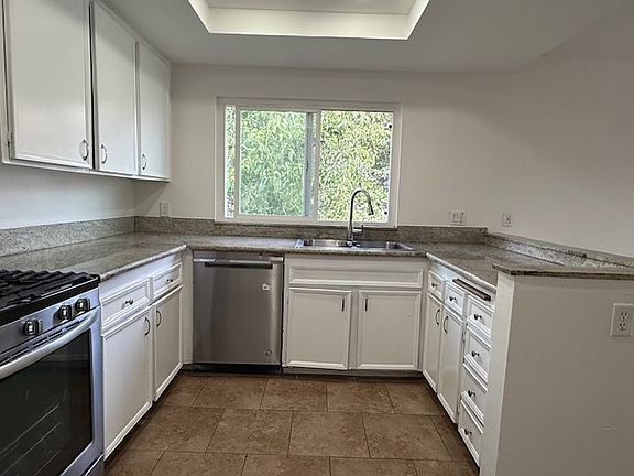 3rd image of 10282 Norma Gardens Dr #4-1