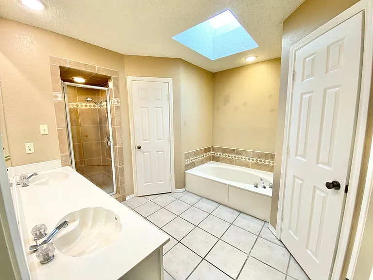 5714 Louise Way Dr — Photo 21