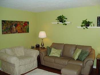 2nd image of 28 Willowood Ln