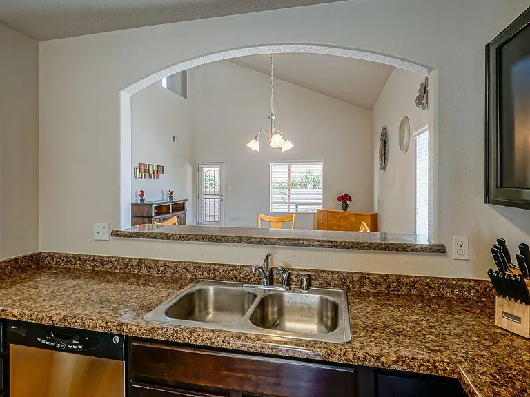2045 N Ensenada Cir SE — Photo 9