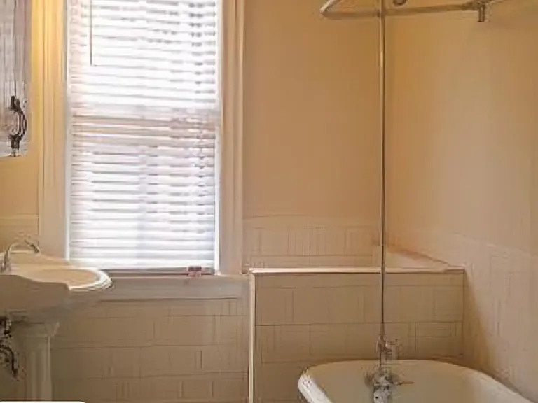 804 W Clay St #2 — Photo 7
