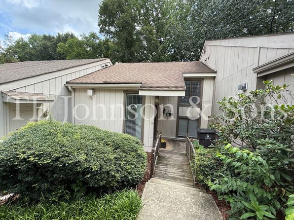 218 Lamplighter Cir
