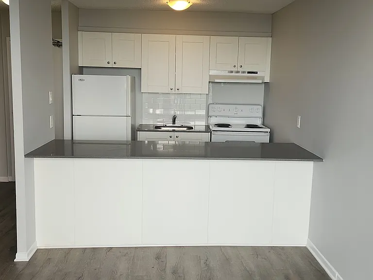 440 Gloucester St — Photo 5