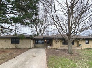 1118 W Tower Rd, Kankakee, IL 60901