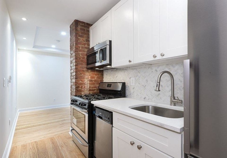1st image of 3143 Broadway APT 3E