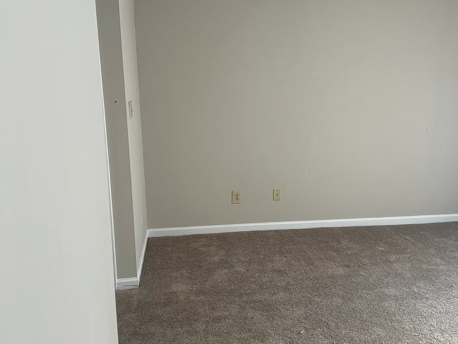 2 bed, $1,400 — Photo 3