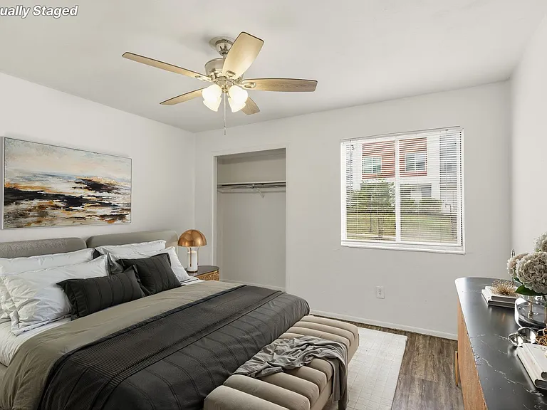 1853 Ivy Ln — Photo 15