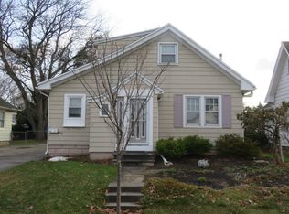 139 Strathmore Dr, Rochester, NY 14616