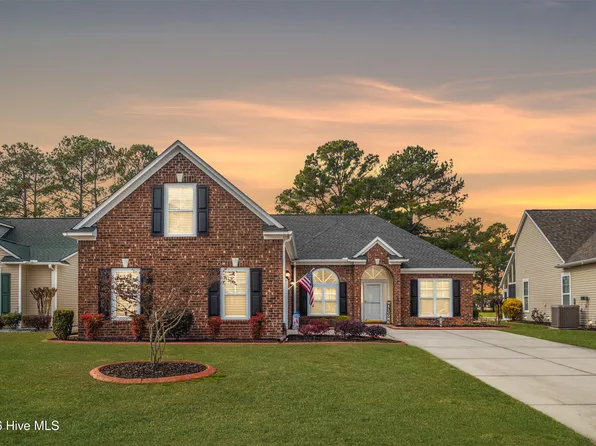 643 Meadowbrook Lane NW, Calabash, NC 28467